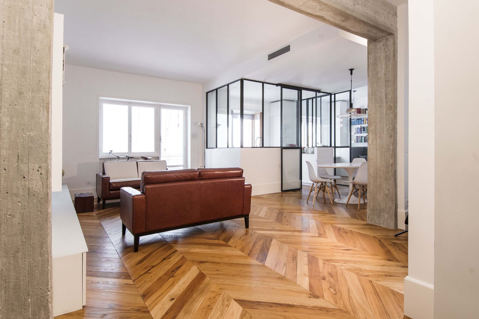 Appartamento M52, THSC THSC Pasillos, vestíbulos y escaleras de estilo minimalista