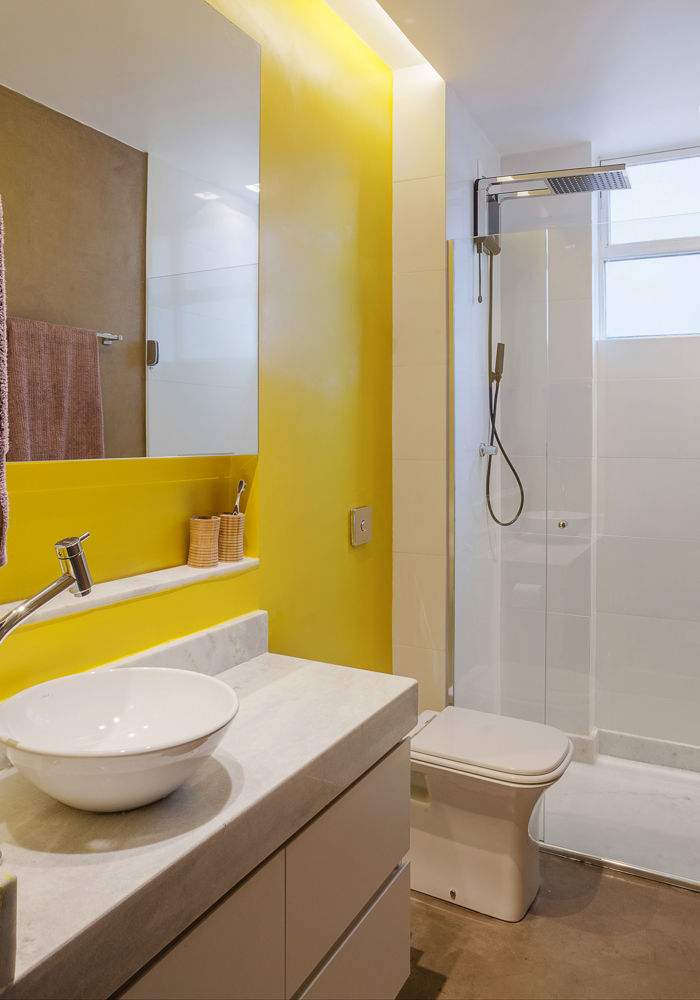 BANHEIRO homify Banheiros modernos Concreto Amarelo banheiro pequeno