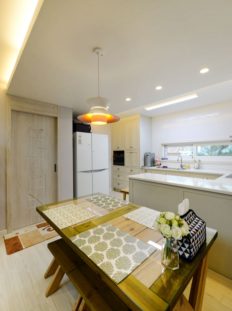 homify Modern kitchen