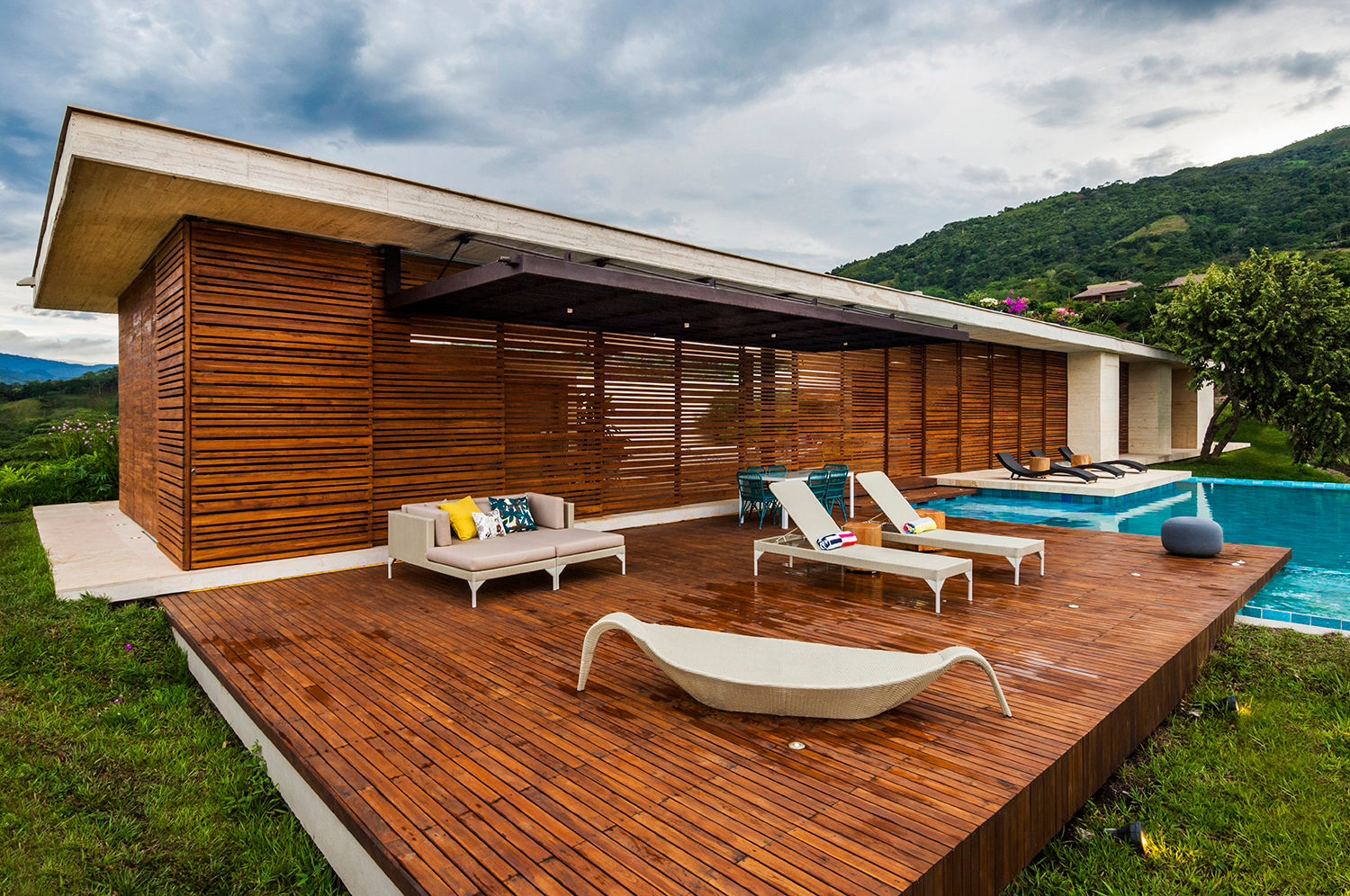 Casa 7A, Arquitectura en Estudio Arquitectura en Estudio Casas modernas Madeira Acabamento em madeira