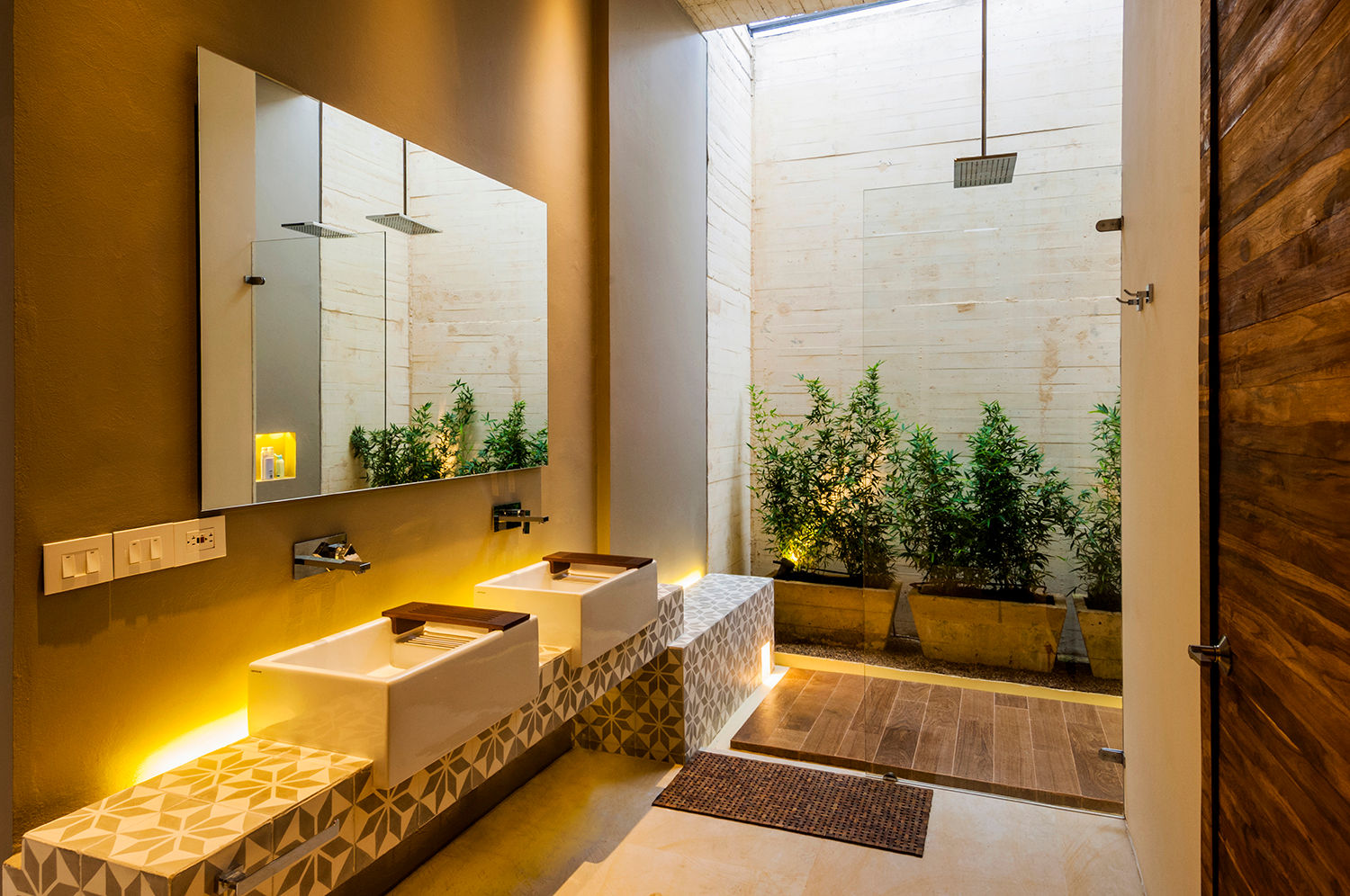 Casa 7A, Arquitectura en Estudio Arquitectura en Estudio Modern style bathrooms Ceramic