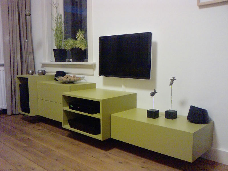 Zwevend TV-meubel, Lavelli interieurontwerp Lavelli interieurontwerp Salas de estilo moderno Tablero DM Muebles para televisión y equipos