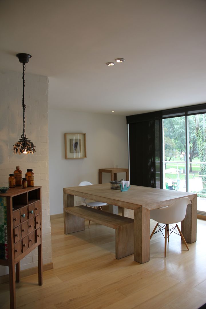 Apartamento Virey, KDF Arquitectura KDF Arquitectura Modern dining room Solid Wood Multicolored