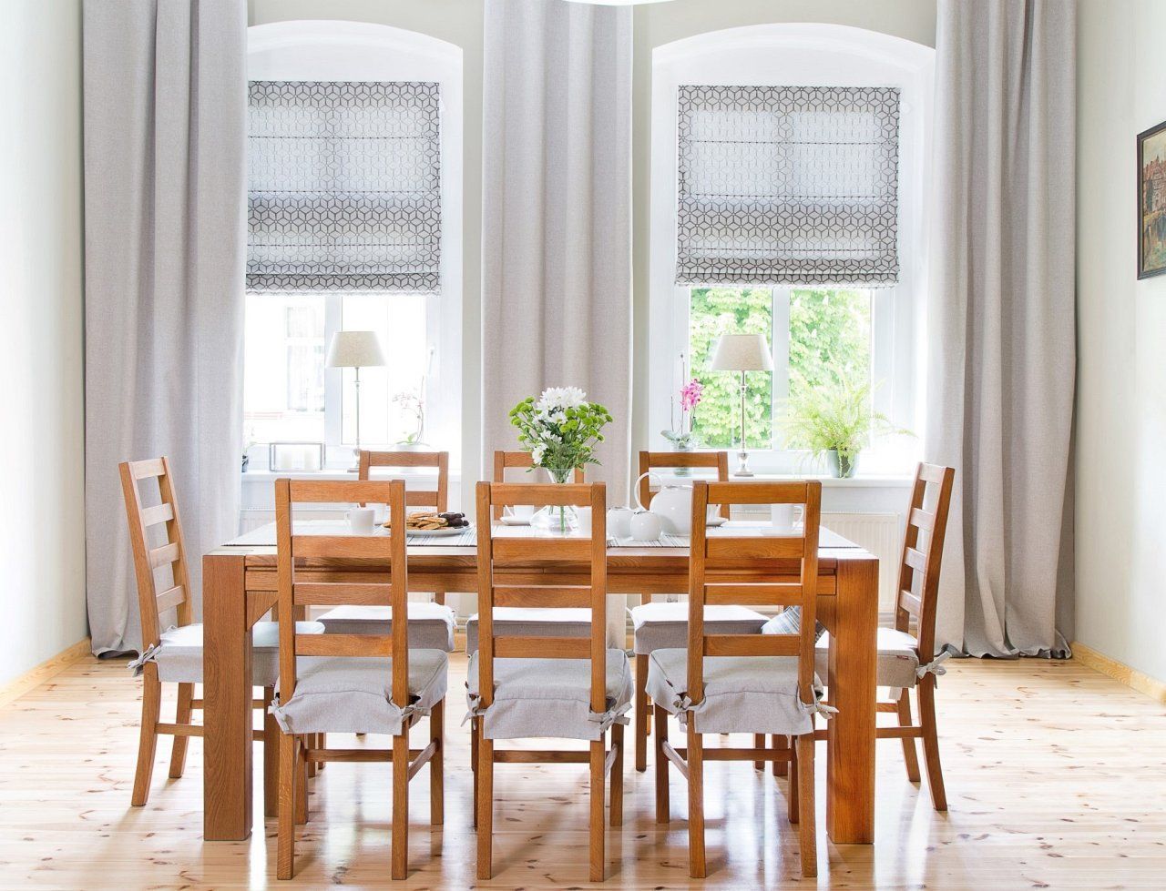 Frühlingsstimmung im Esszimmer, Dekoria GmbH Dekoria GmbH Dining room ٹیکسٹائل Amber/Gold Accessories & decoration