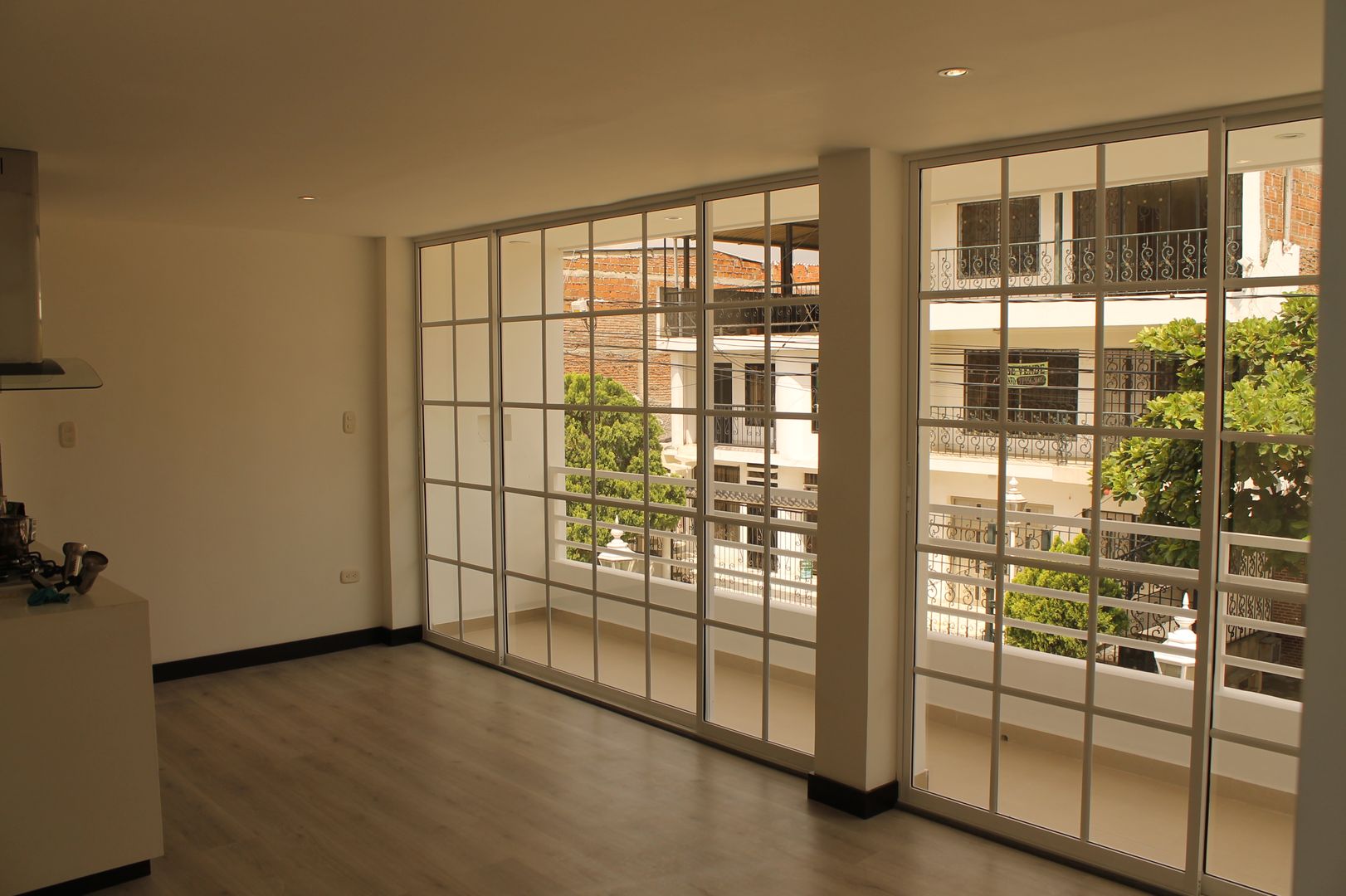 APARTA-STUDIOS - Ra30, IngeniARQ IngeniARQ Modern living room