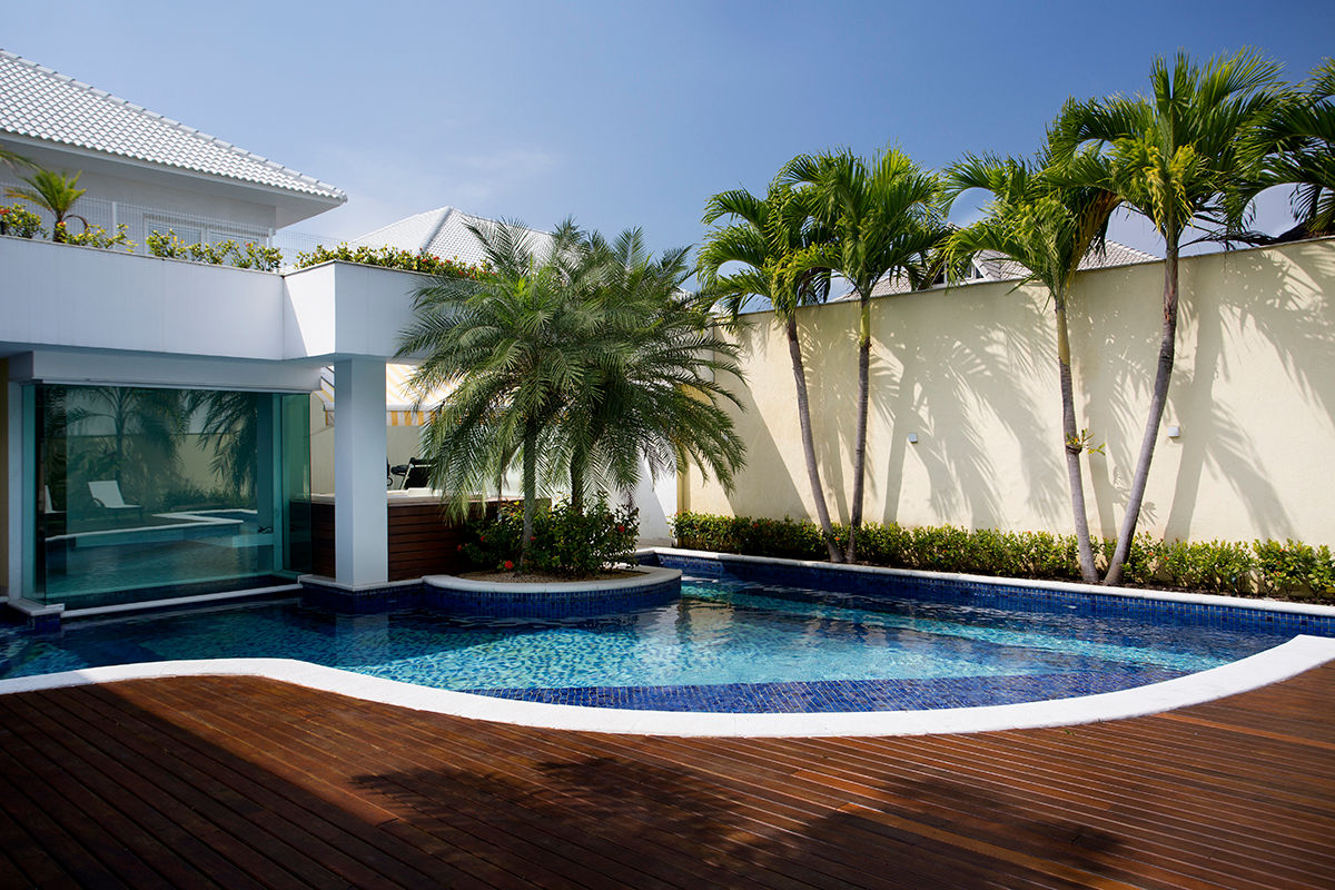 homify Piscinas de estilo tropical