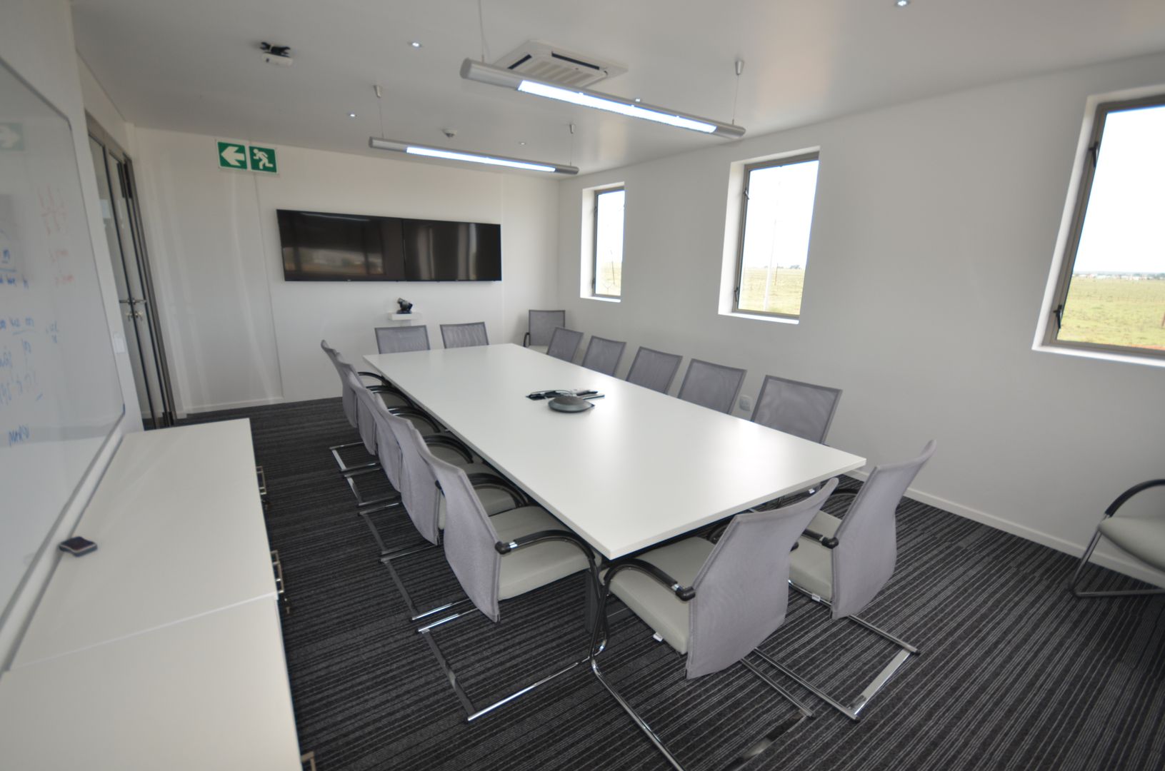 meeting room Till Manecke:Architect Commercial spaces Office buildings