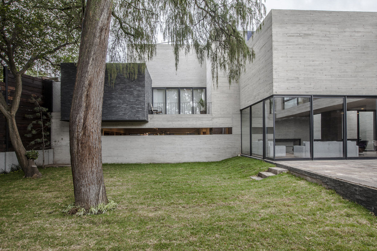 Casa F12, Miguel de la Torre Arquitectos Miguel de la Torre Arquitectos Maisons modernes