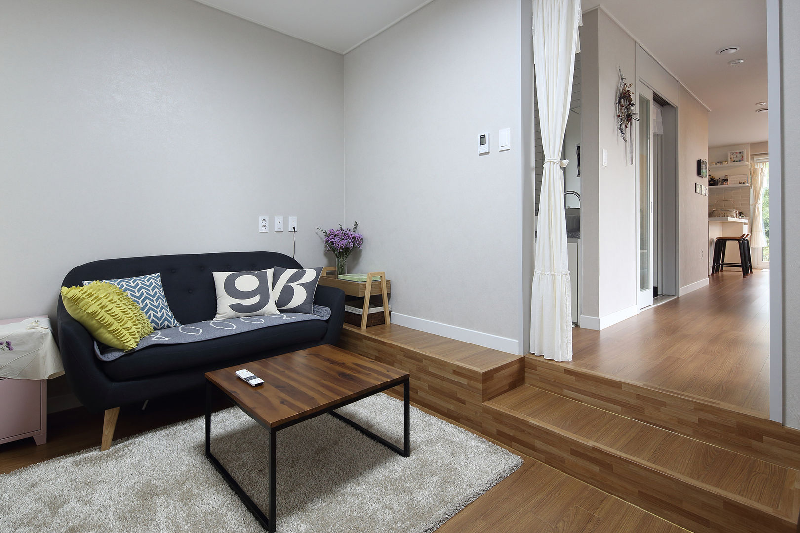 homify Salas de estar modernas