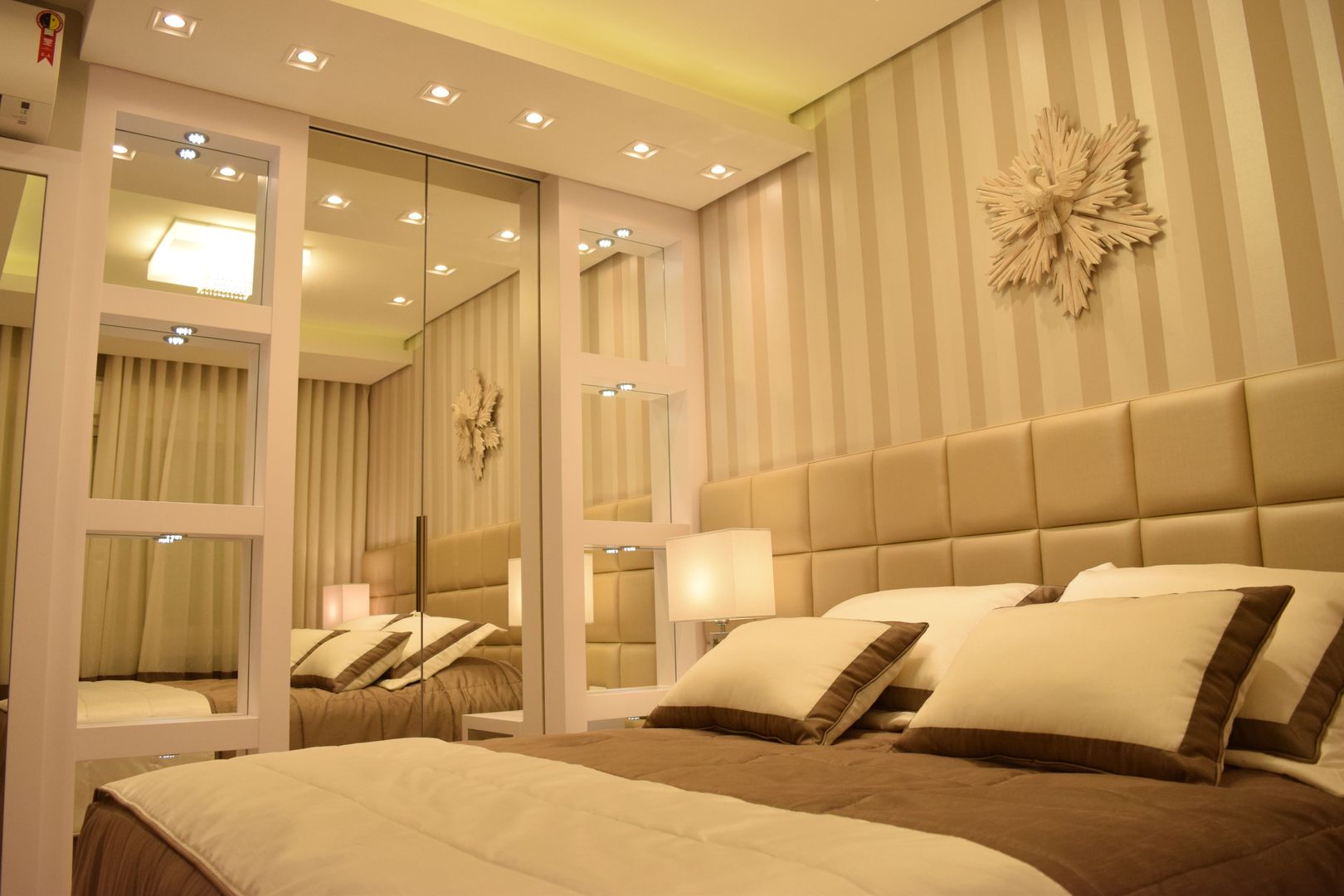 ​Quarto de Casal Contemporâneo, DecaZa Design DecaZa Design Modern Bedroom MDF