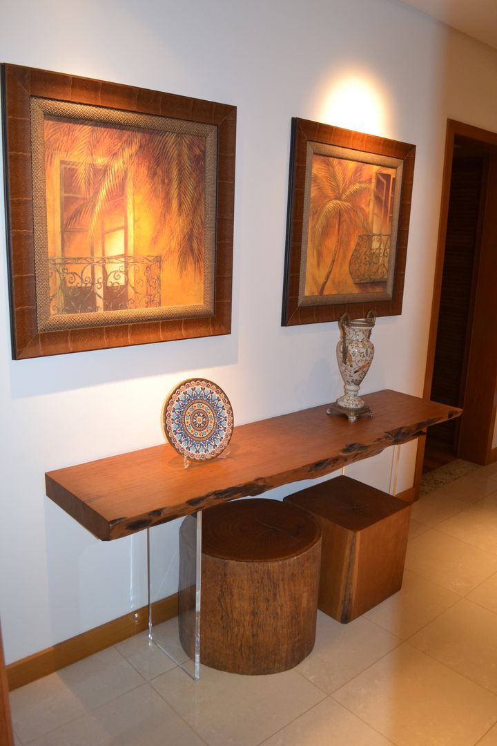 Mesa Lateral em Madeira Maciça, ArboREAL Móveis de Madeira ArboREAL Móveis de Madeira Living room Solid Wood Multicolored Accessories & decoration