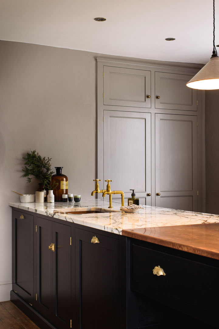 The Mill House Showroom by deVOL deVOL Kitchens Kitchen Copper/Bronze/Brass Cabinets & shelves