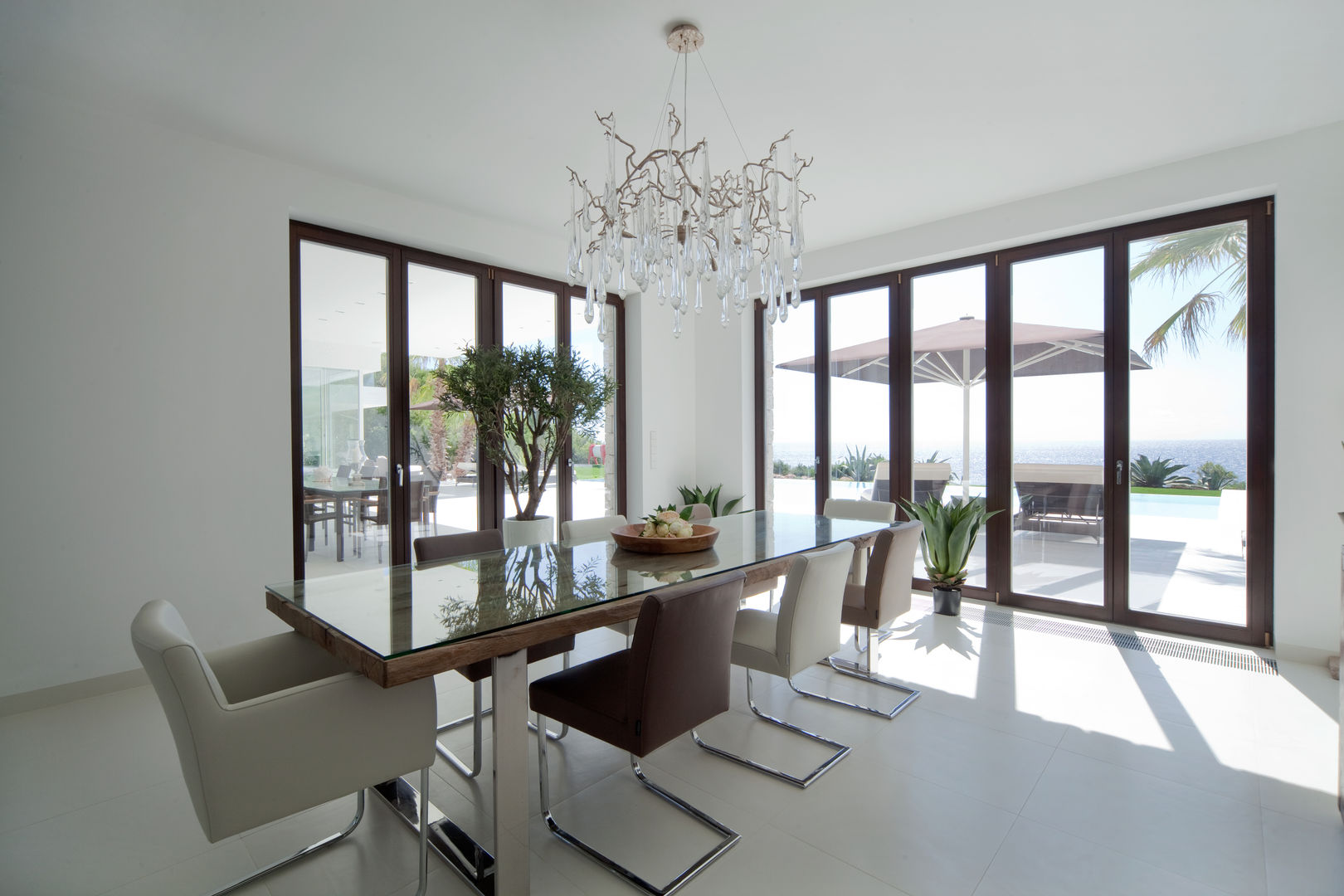 0812, jle architekten jle architekten Mediterranean style dining room