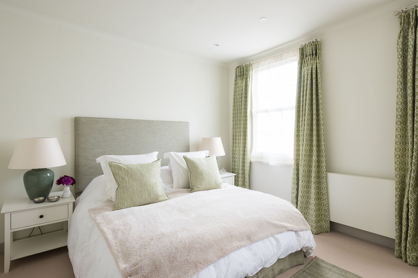 Hillgate Place, Notting Hill, Grand Design London Ltd Grand Design London Ltd Minimalist bedroom
