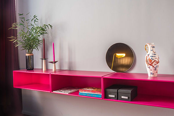 Neugestaltung Küche, Flur und Schafzimmer Berlin Interior Design Skandinavische Schlafzimmer Sidebaord,magenta,pink,magenta pink