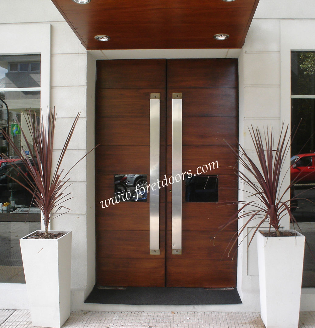 Modern solid wood front entry doors by Foret Doors | homify, image size:1036x1080