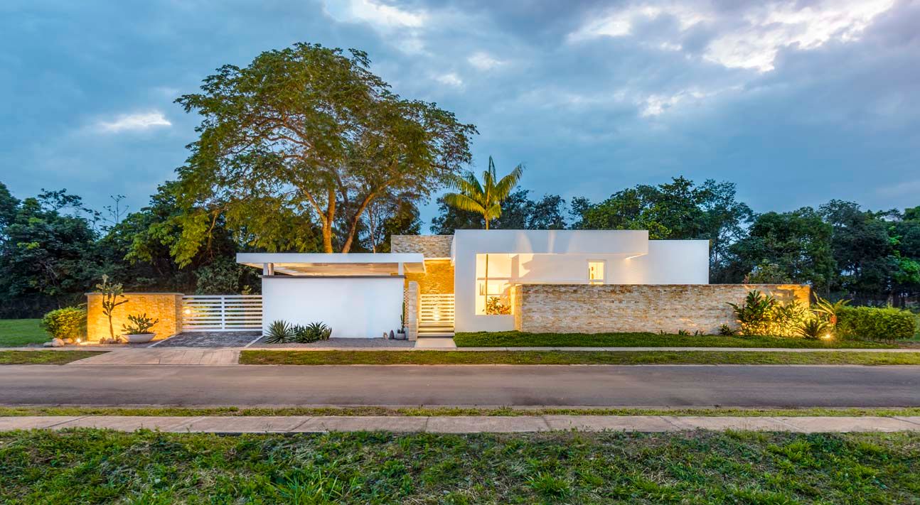 Casa de la Acacia - Sombra Natural, David Macias Arquitectura & Urbanismo David Macias Arquitectura & Urbanismo Modern houses