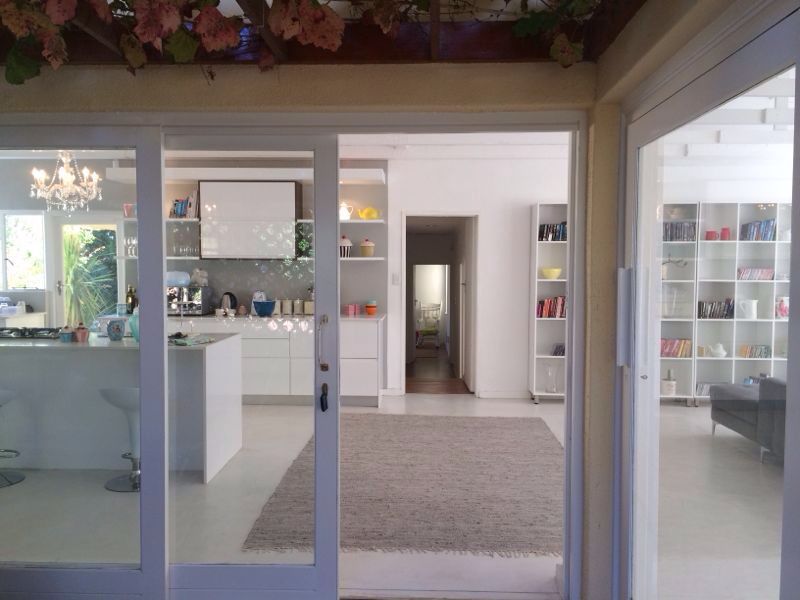 Stellenbosh home renovation, Cornerstone Projects Cornerstone Projects Salones de estilo moderno