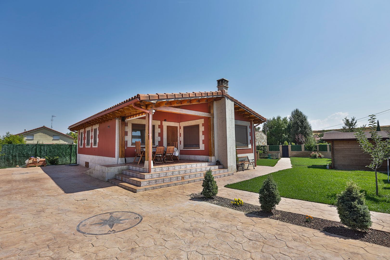 GRAN VILLA homify Casas de estilo clásico