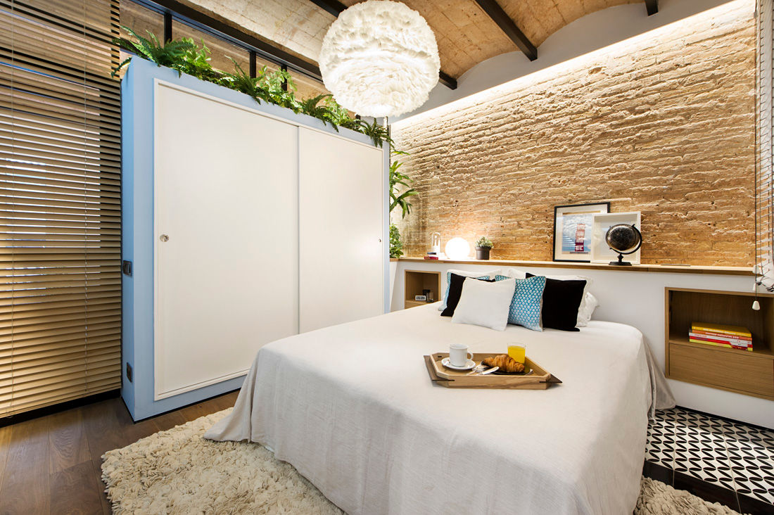 Urban beach home, Egue y Seta Egue y Seta Camera da letto in stile mediterraneo