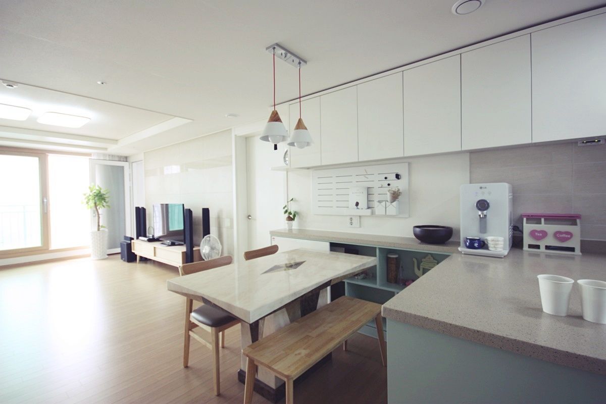 [홈라떼] 김포 34평 새아파트 민트 하우스 홈스타일링, homelatte homelatte Minimalistische Küchen