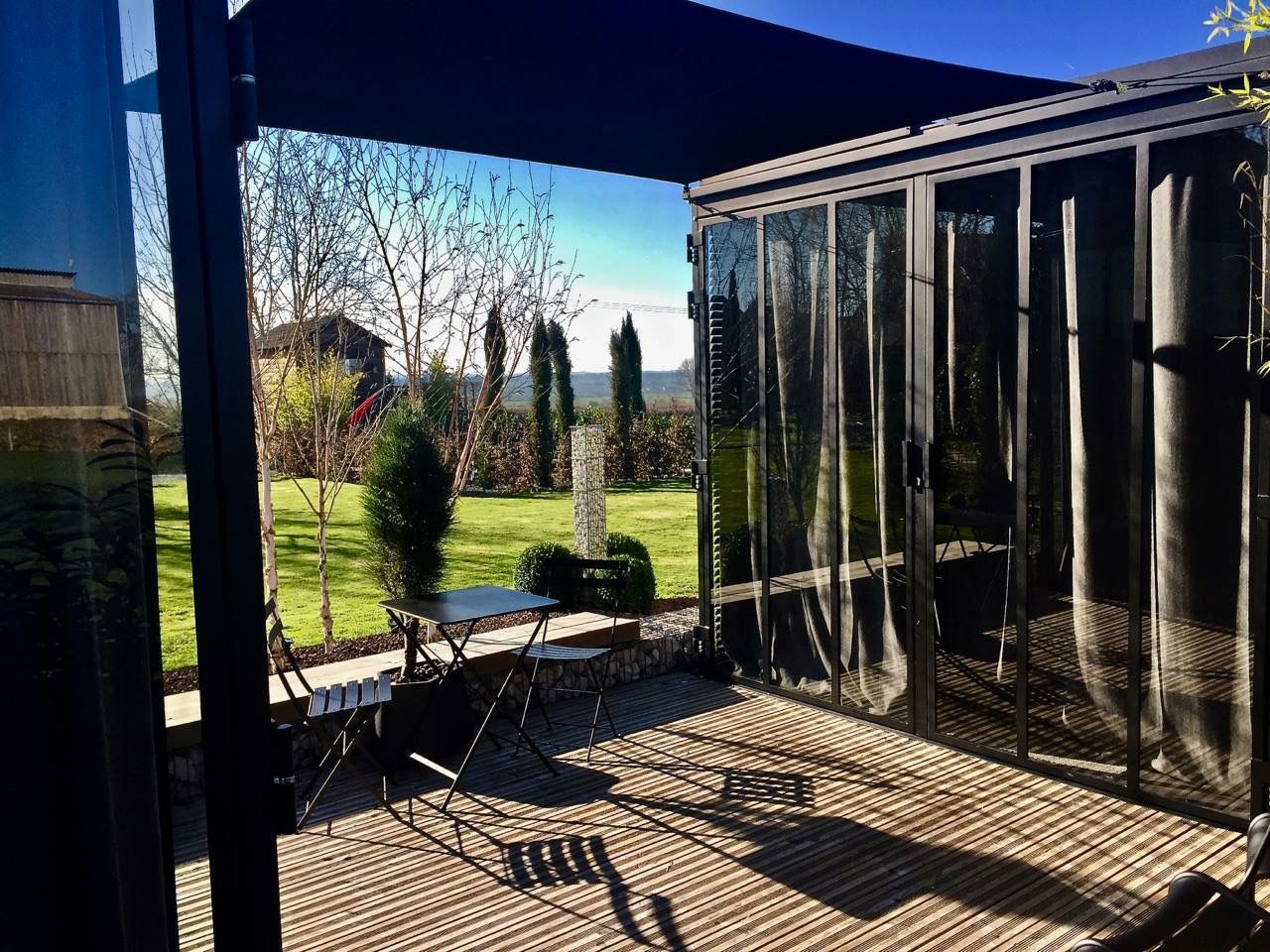 Un Cube dans mon jardin , Frédéric TABARY Frédéric TABARY Modern spa Iron/Steel