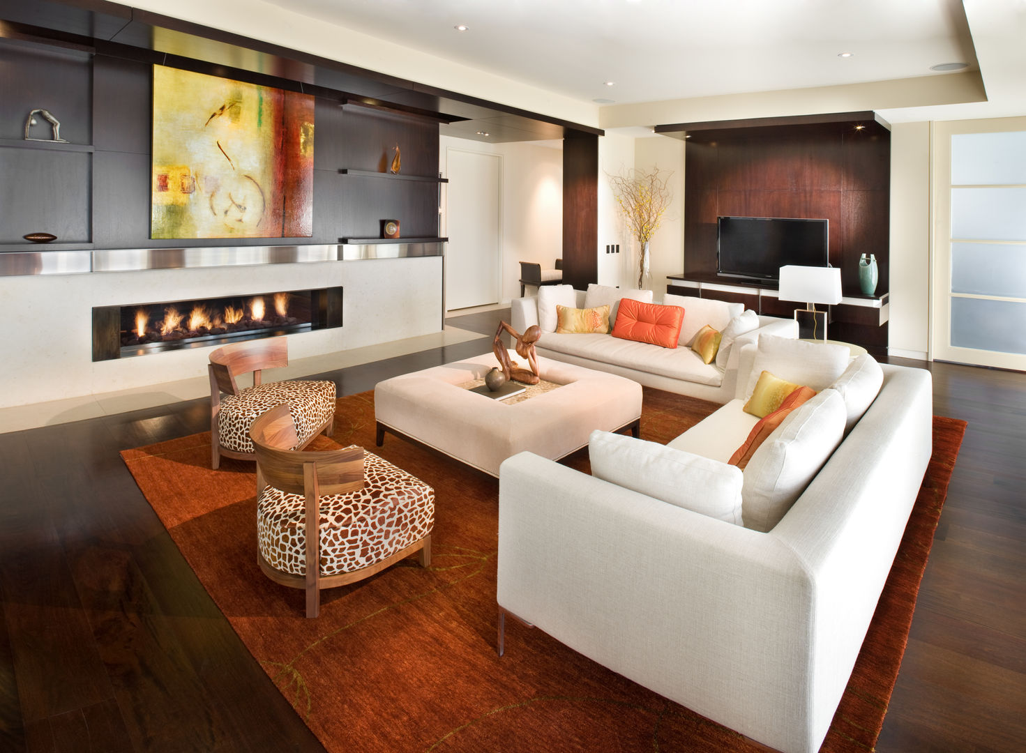 Penthouse Posh - Living Room Lorna Gross Interior Design Modern living room