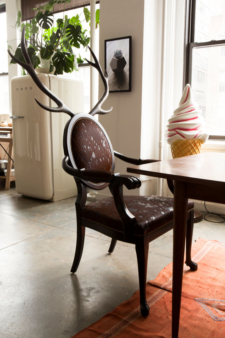 LOFT - NOMAD NYC, MERVE KAHRAMAN PRODUCTS & INTERIORS MERVE KAHRAMAN PRODUCTS & INTERIORS غرفة السفرة خشب Wood effect Chairs & benches