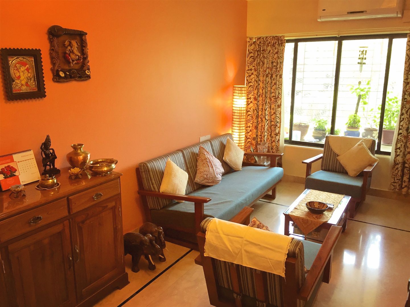 Apartment, Oshiwara., Design Kkarma (India) Design Kkarma (India) Eklektyczny salon