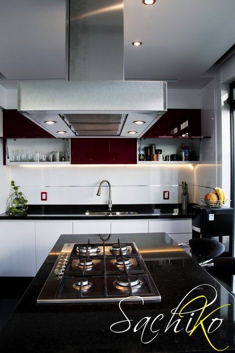 Diseño de Cocina Integral – CANTARES homify Cocinas modernas cocinas modernas,cocinas sobre diseño,diseño de cocinas,cocinas residenciale,cocinas en Gdl,cocinas,cocinas integrales,Almacenamiento y despensa