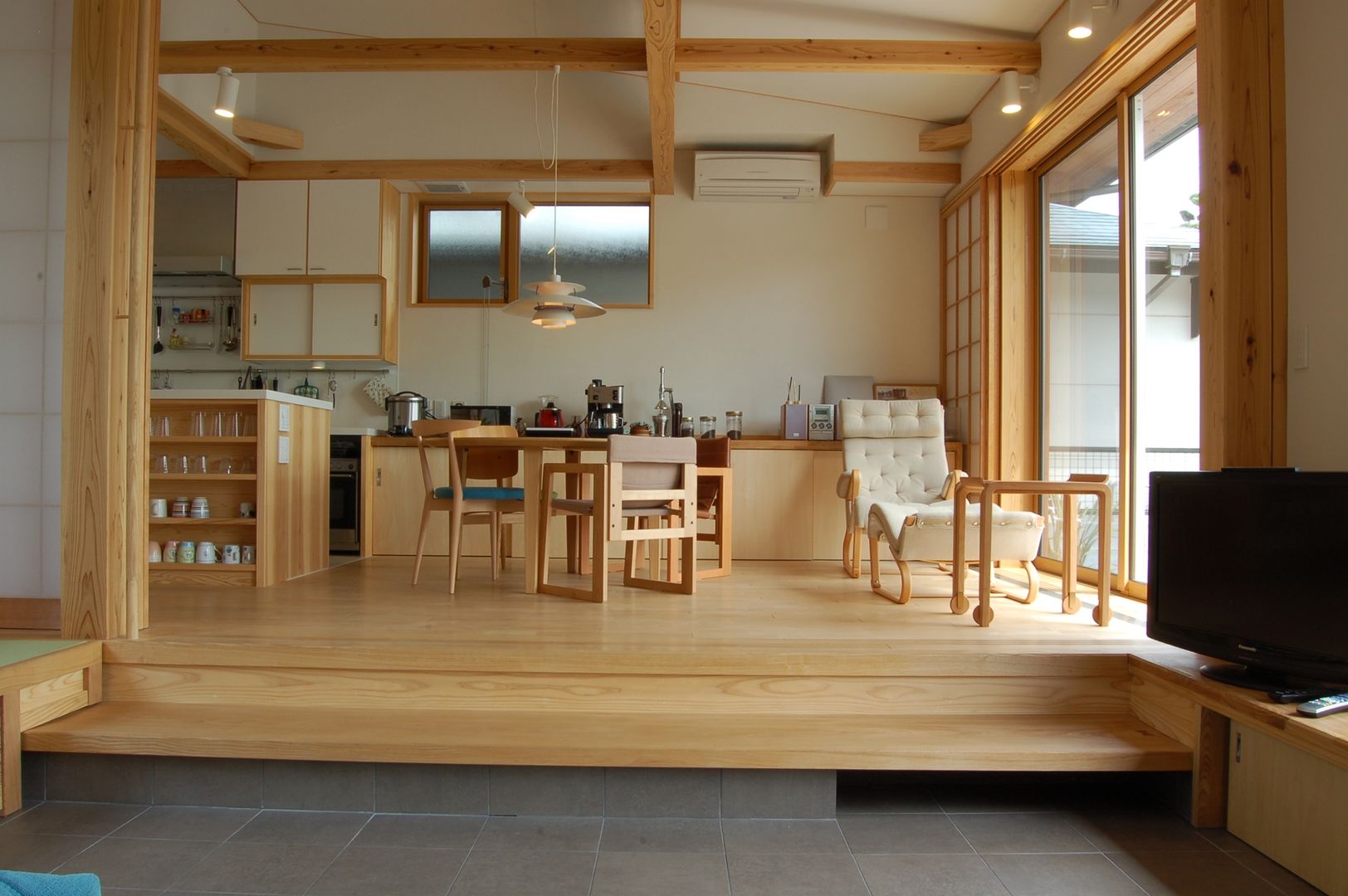 まちの家, 田村建築設計工房 田村建築設計工房 Asian style living room