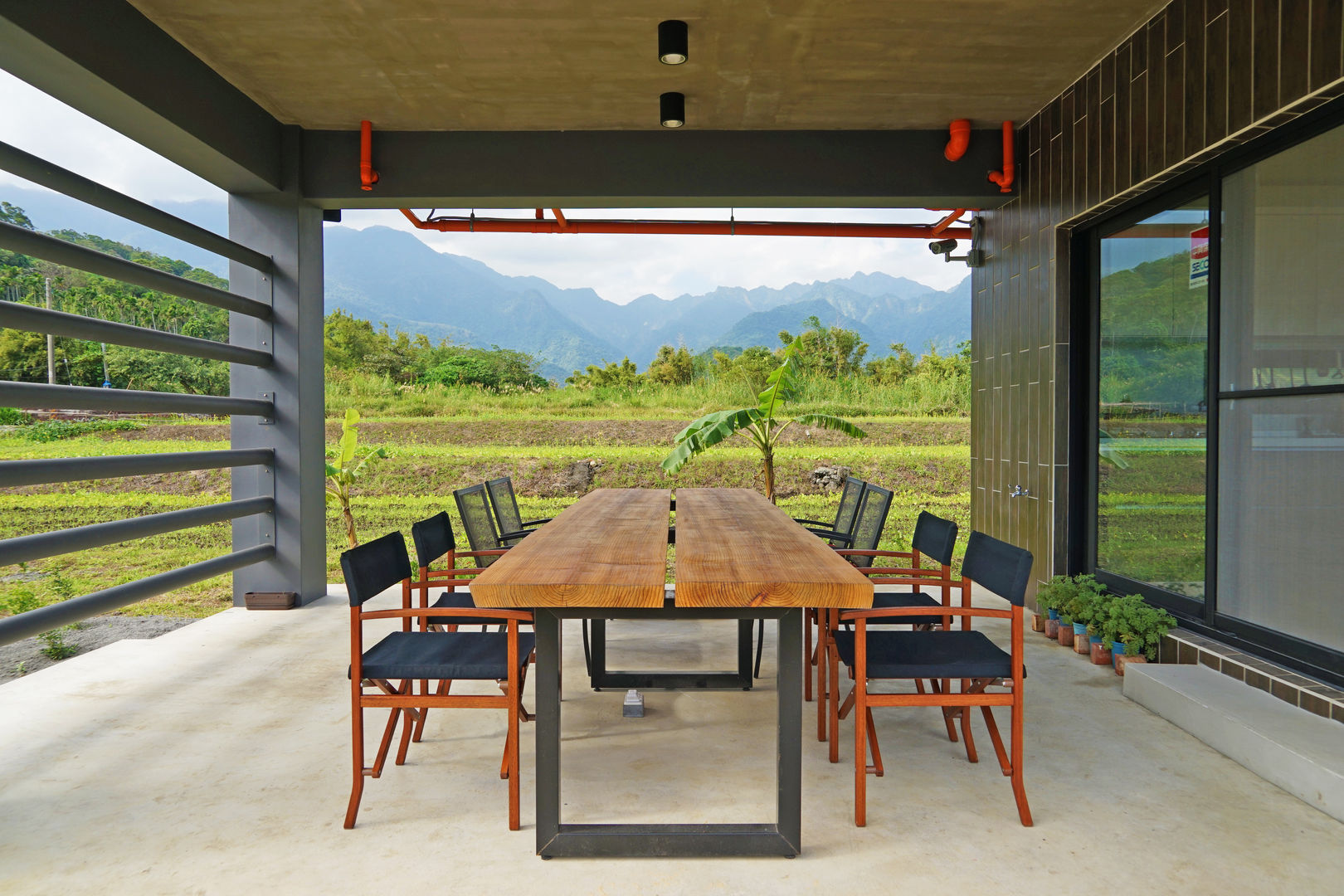 三野高台, 築里館空間設計 築里館空間設計 Rustic style house