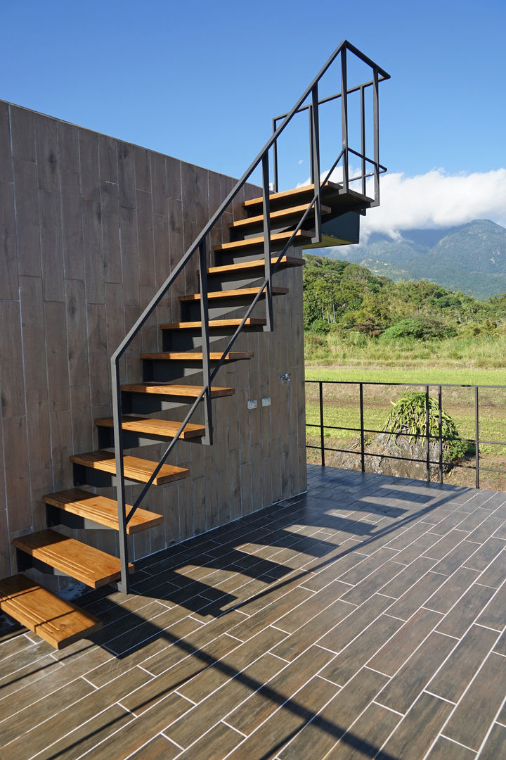 三野高台, 築里館空間設計 築里館空間設計 Rumah Gaya Rustic