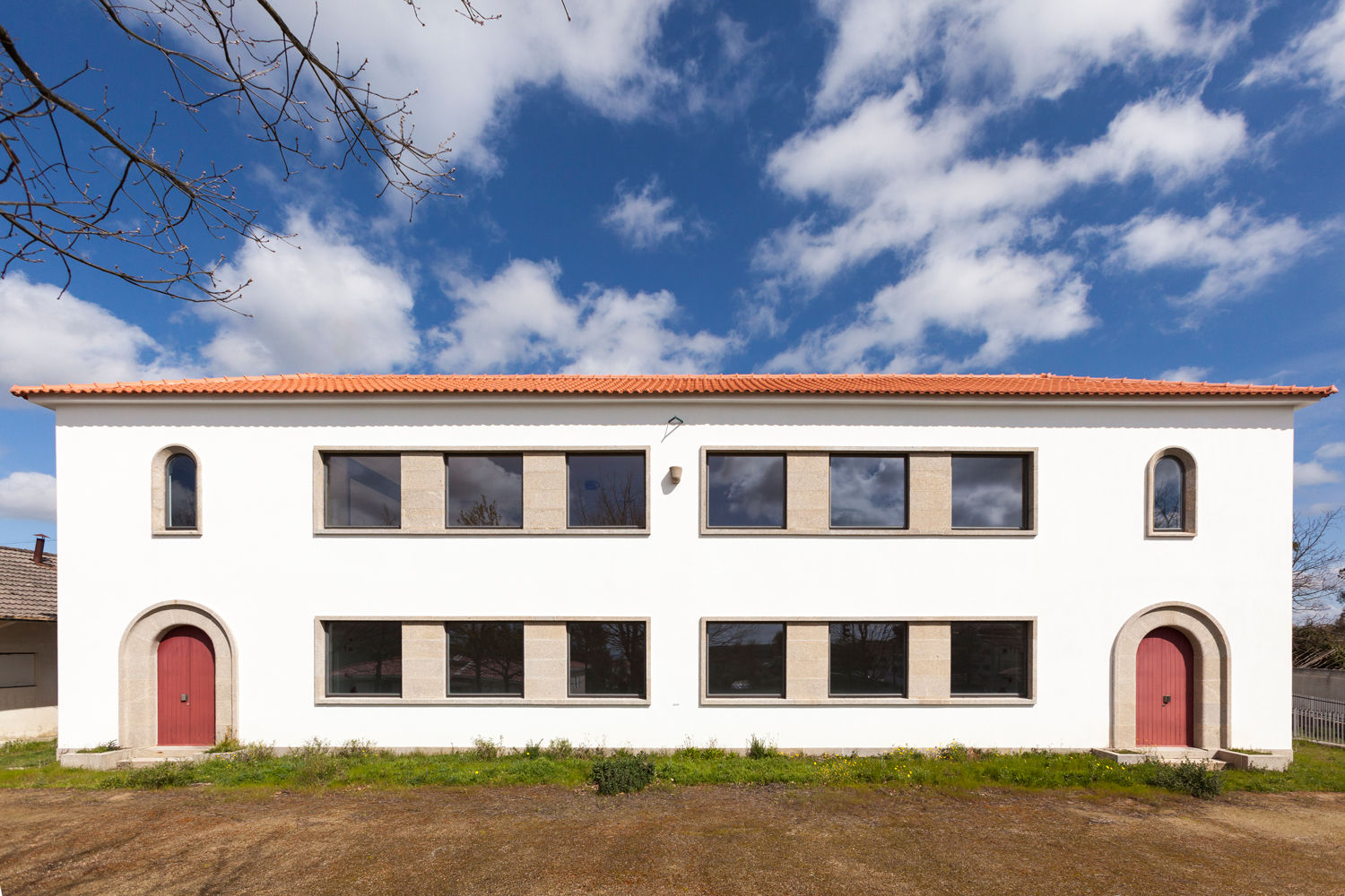 Casa da Cultura Barrosas, Gabriela Pinto Arquitetura Gabriela Pinto Arquitetura Oficinas de estilo moderno