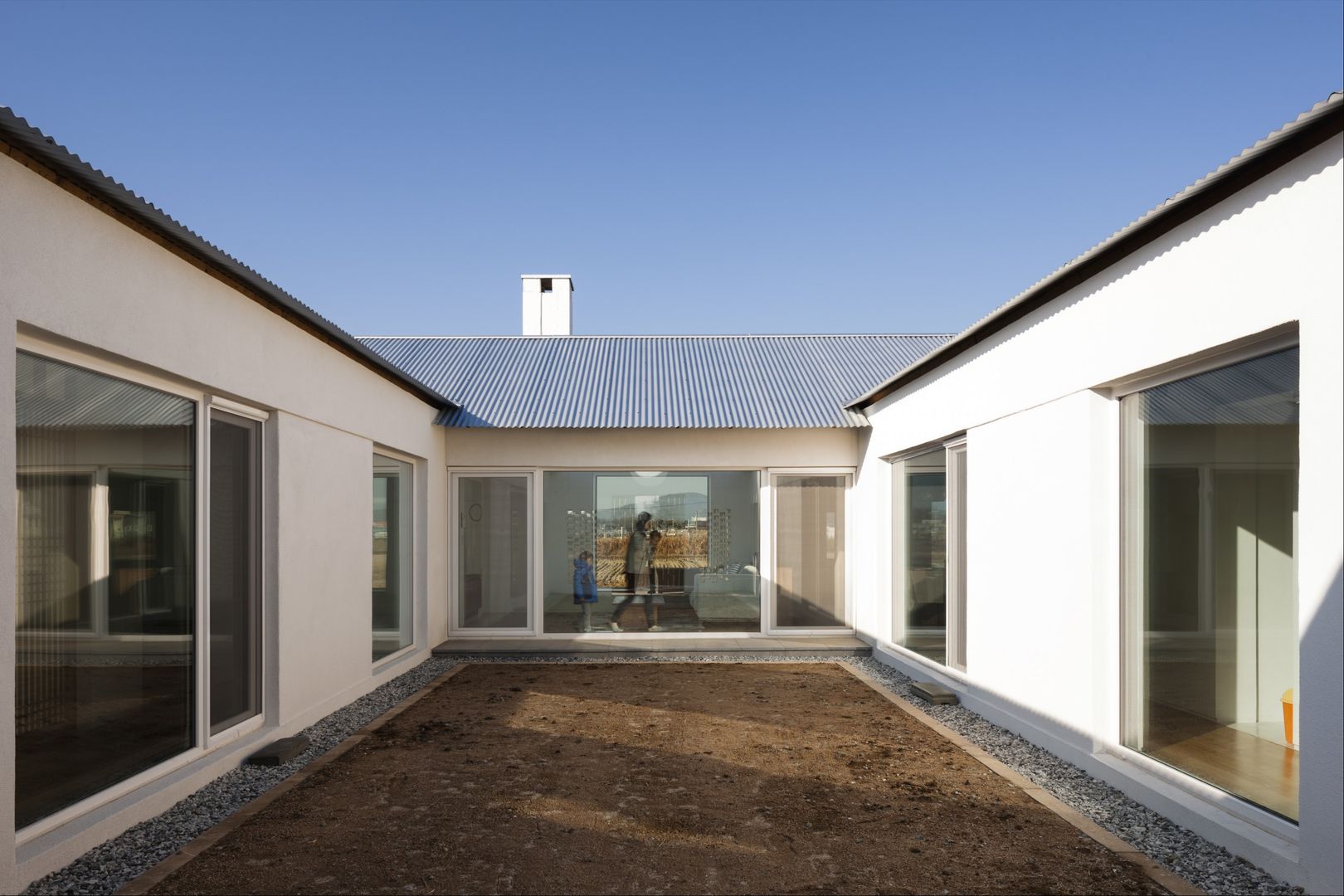 Farmer’s House (ㄷHouse), 에이오에이 아키텍츠 건축사사무소 (aoa architects) 에이오에이 아키텍츠 건축사사무소 (aoa architects) Asian style garden