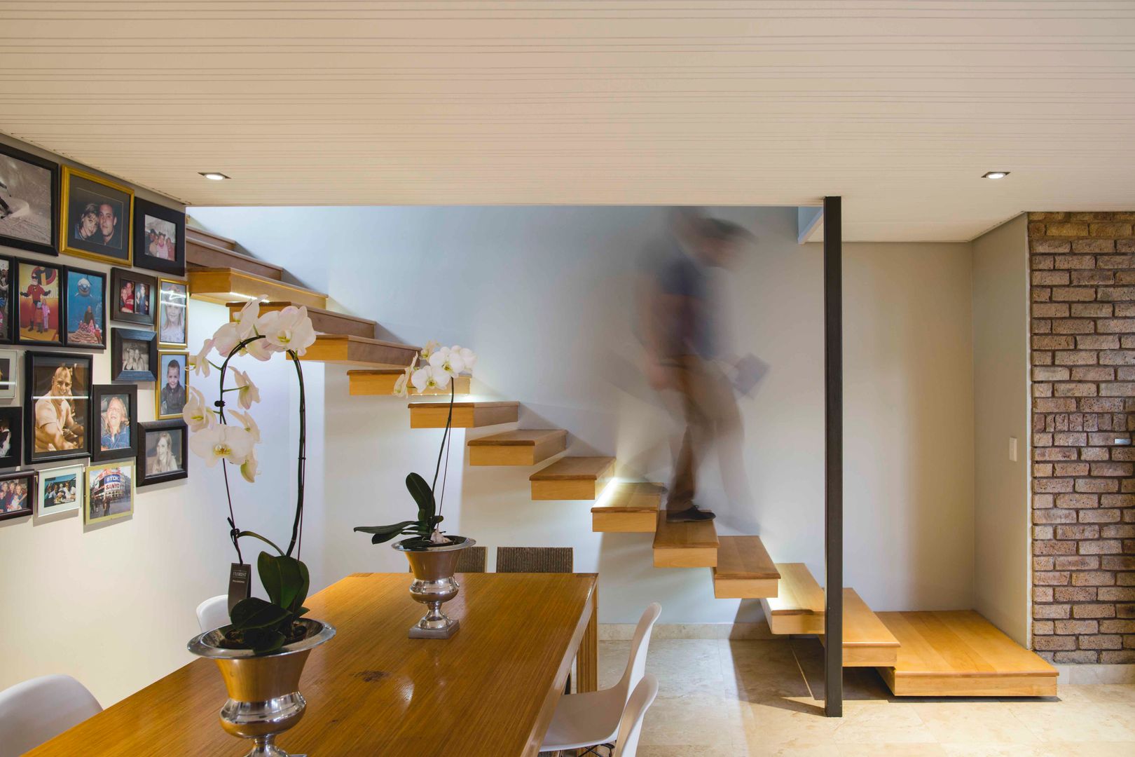 House Hoffman, Swart & Associates Architects Swart & Associates Architects Modern corridor, hallway & stairs