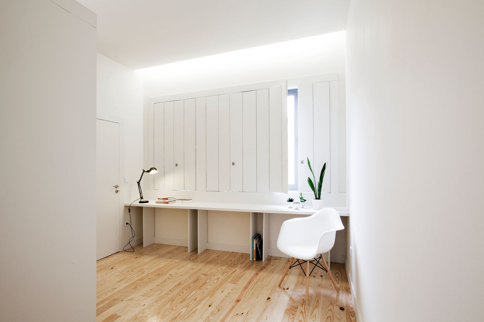 Estúdios FG75 - Reabilitação, A2OFFICE A2OFFICE Moderne Arbeitszimmer