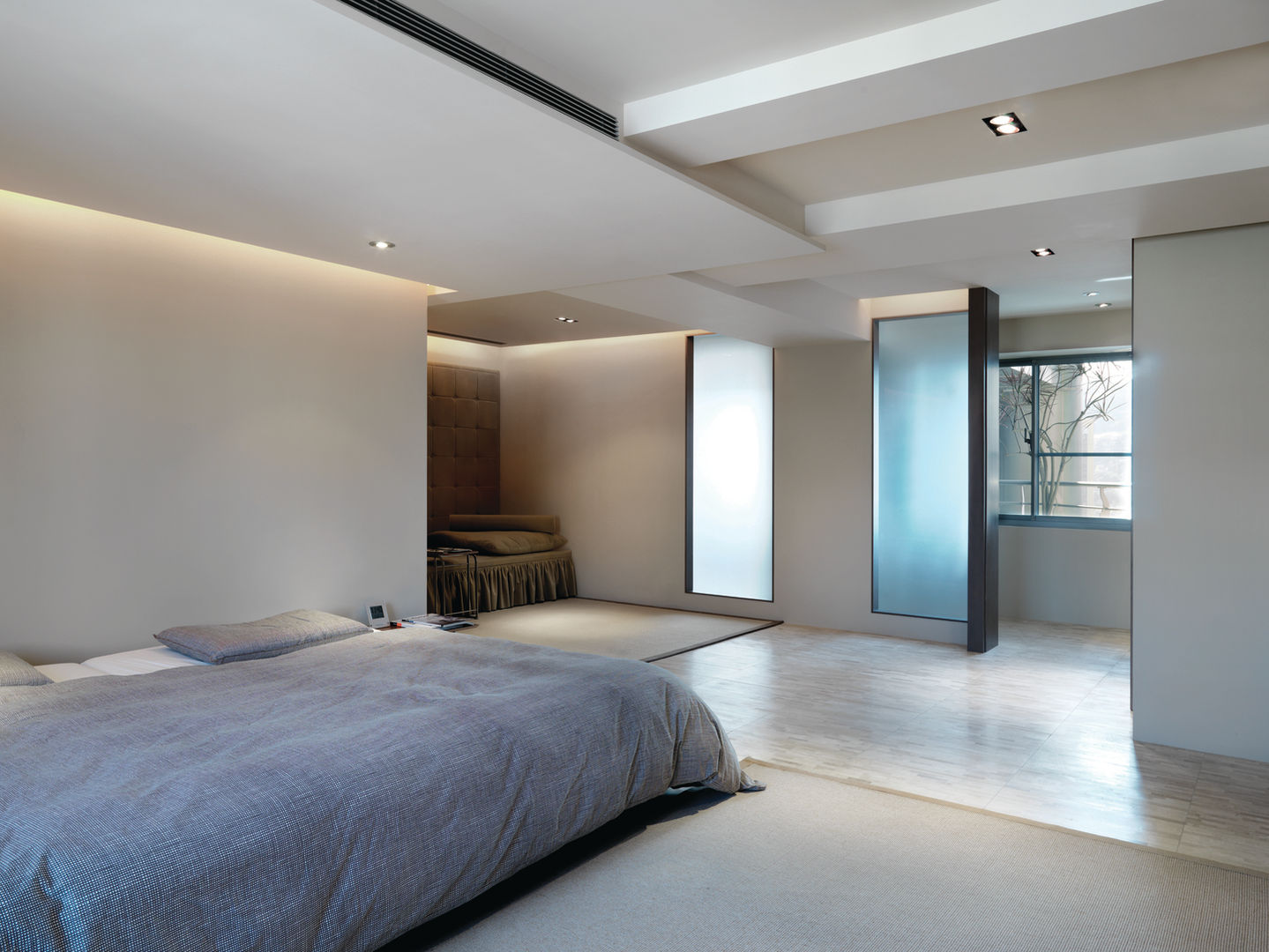 陳宅 Chen Residence, 何侯設計 Ho + Hou Studio Architects 何侯設計 Ho + Hou Studio Architects Modern style bedroom