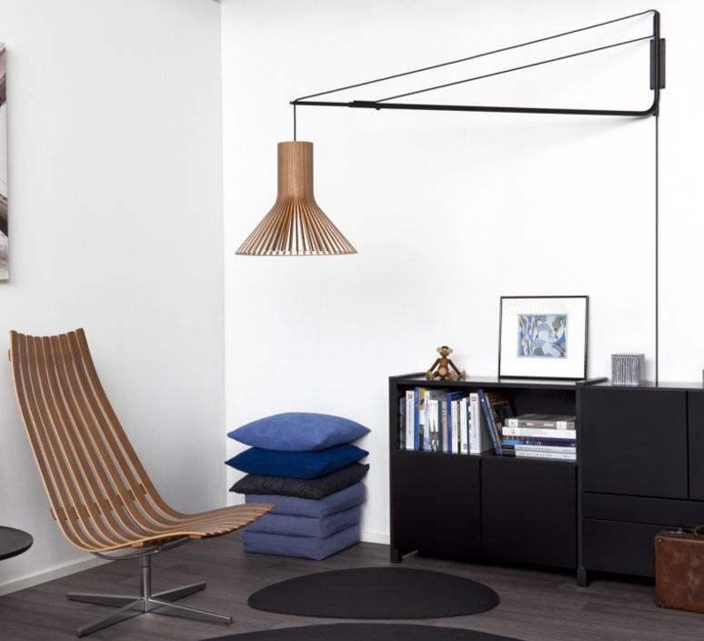 Applique à bras, prise au sol, Varsi, noyer, Ø45cm - Secto Design NEDGIS Modern Living Room Wood Wood effect Lighting