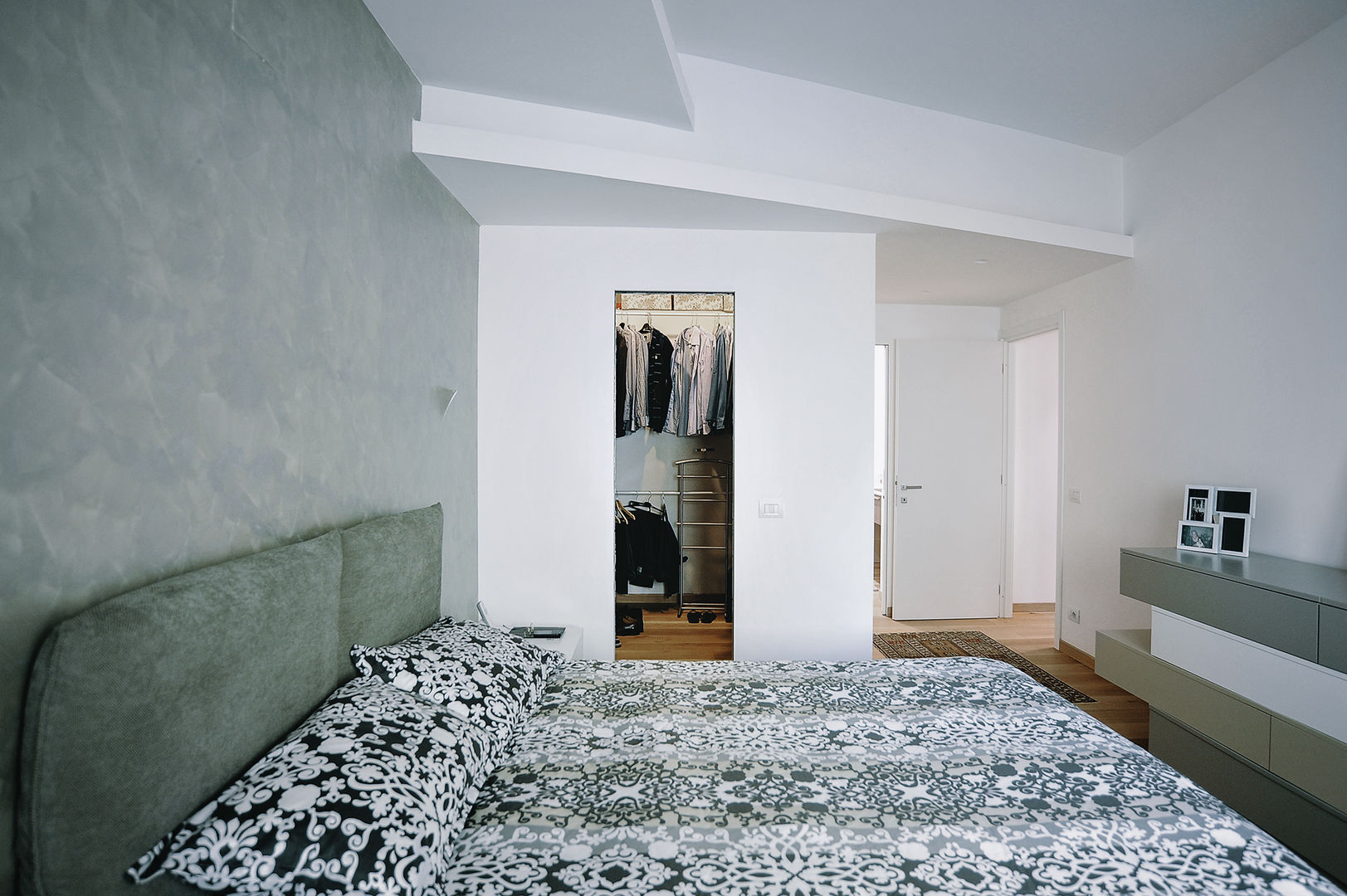 Ristrutturazione completa appartamento a Roma , piano a piano a Modern style bedroom