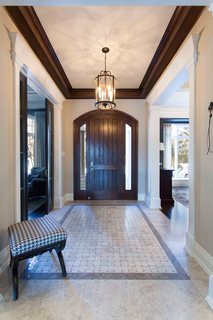 Texture and style, Frahm Interiors Frahm Interiors Classic style corridor, hallway and stairs Marble Picture frame,Building,Door,Wood,Hall,Living room,Chair,Interior design,Shade,Floor