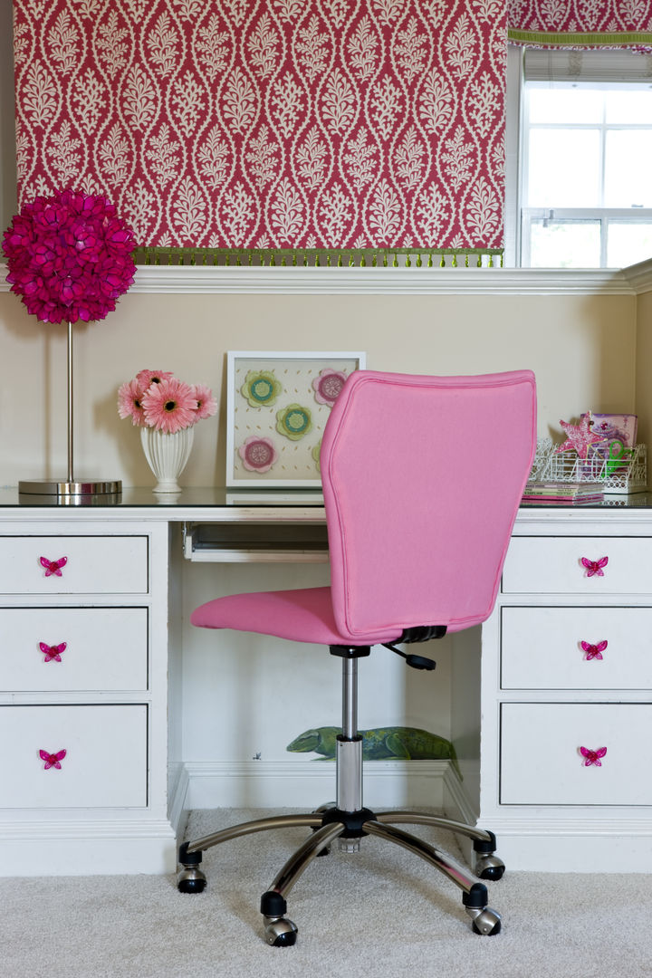 Next Generation - Girl's Desk Lorna Gross Interior Design Classic style bedroom