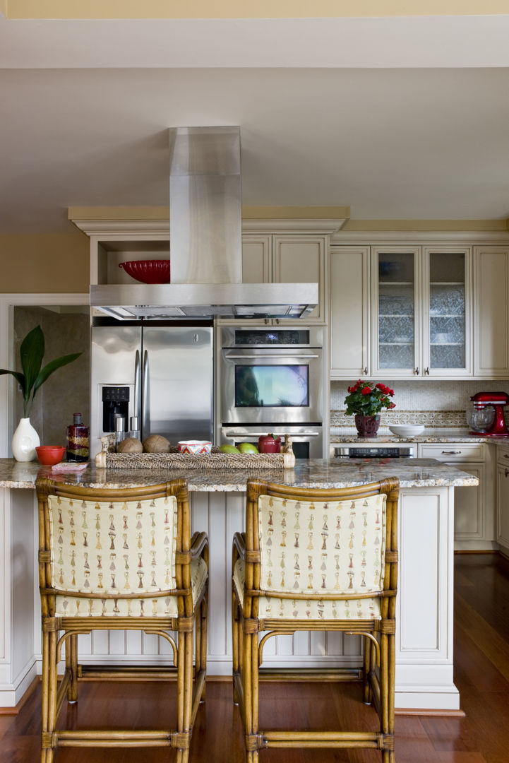 Caribbean Dream - Kitchen Lorna Gross Interior Design Tropical style kitchen