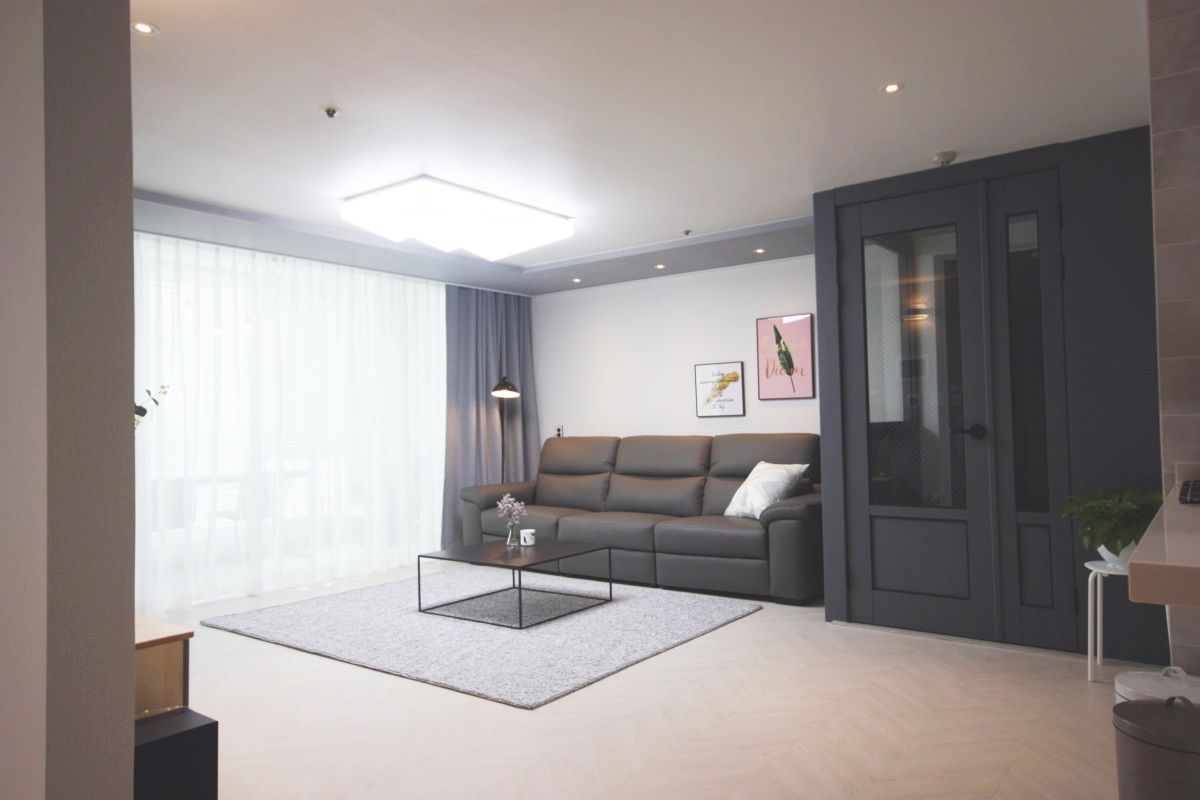 인천 부평 모던한 32평 아파트 신혼집 홈스타일링, homelatte homelatte Modern living room