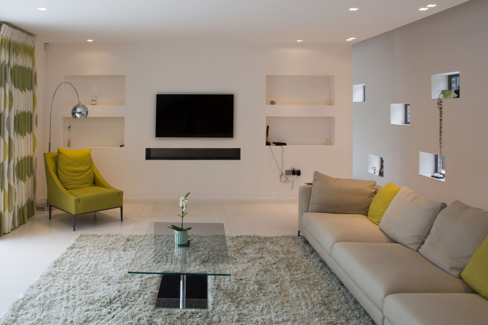 Millbrook House Smarta Livings de estilo moderno