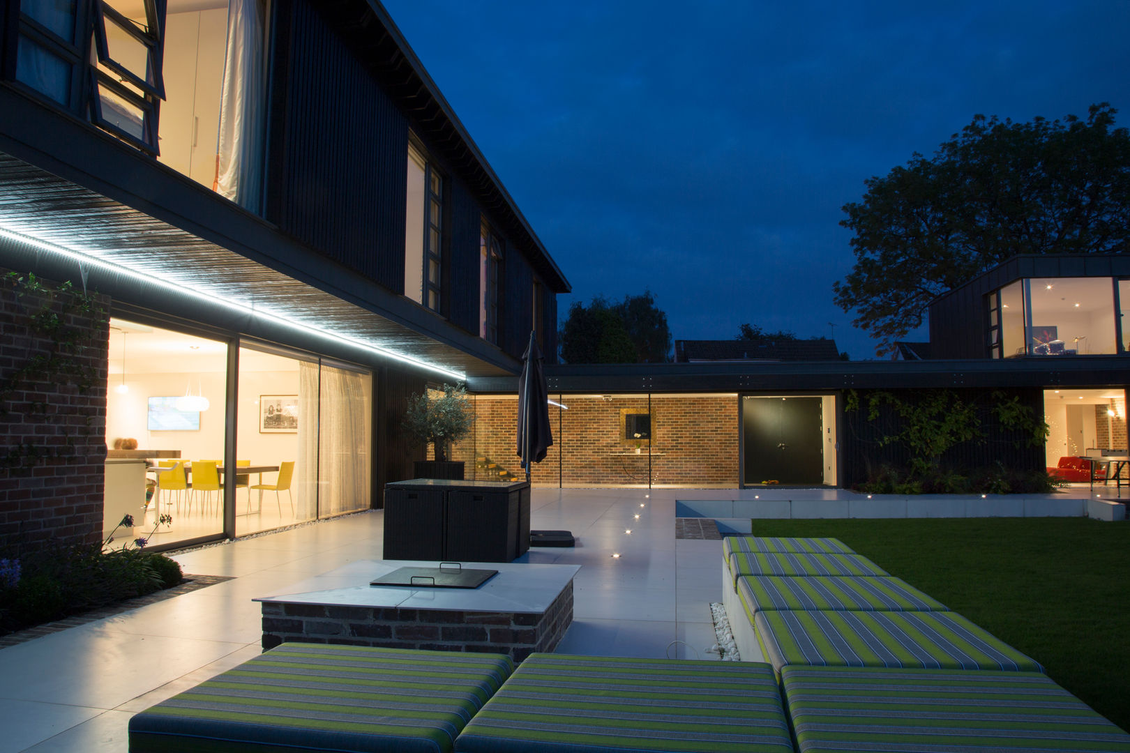 Millbrook House Smarta Patios