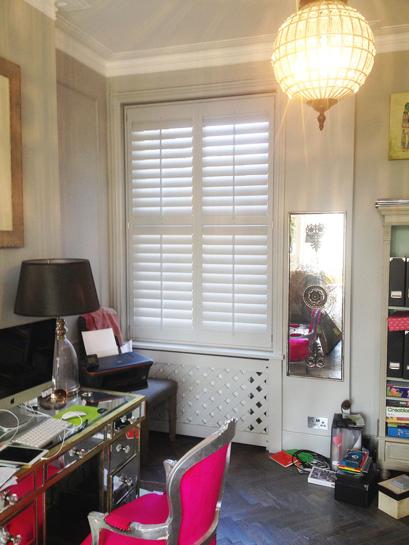 Full height shutters for home office windows homify Modern study/office Wood Wood effect Accessories & decoration