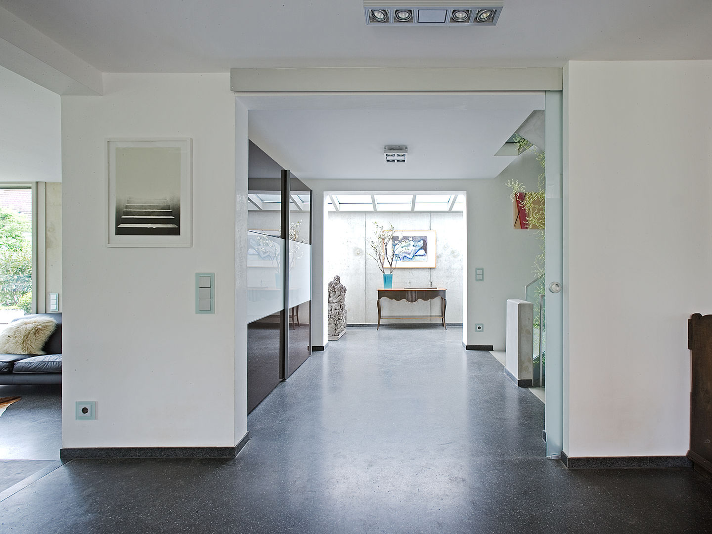 Wohnhaus M1 in Bad Boll , Gaus Architekten Gaus Architekten Pasillos, vestíbulos y escaleras de estilo moderno