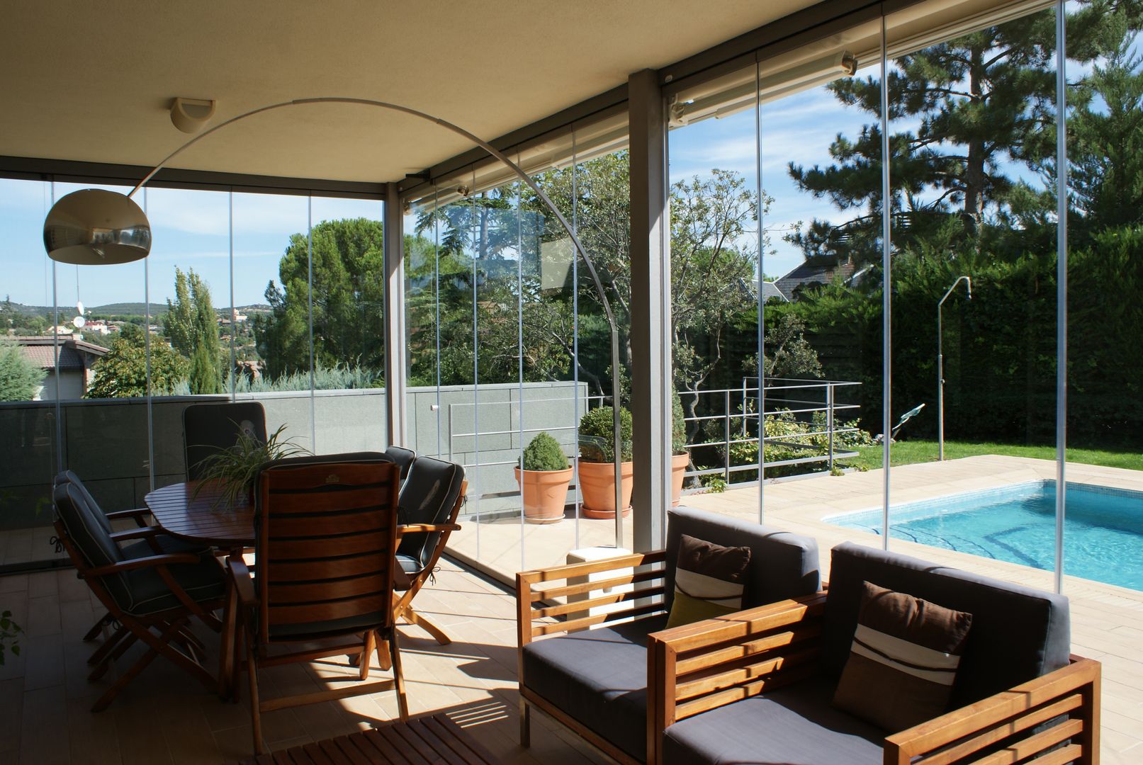 homify Balcones y terrazas modernos: Ideas, imágenes y decoración