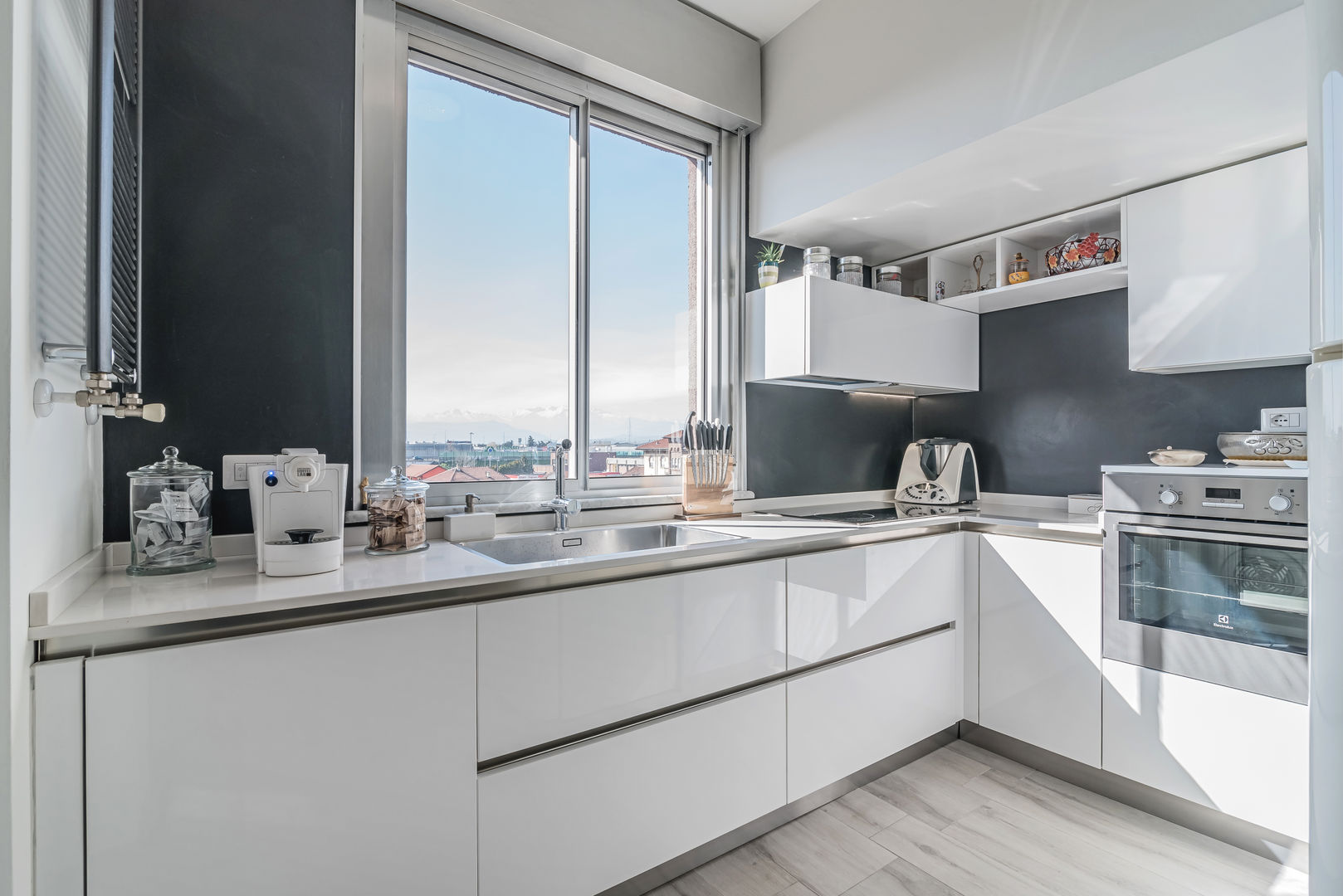 Ristrutturazione appartamento Torino, Beinasco, Facile Ristrutturare Facile Ristrutturare Minimalist kitchen